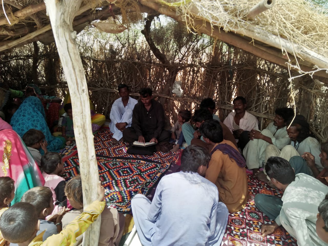 Bibles for Pakistani children